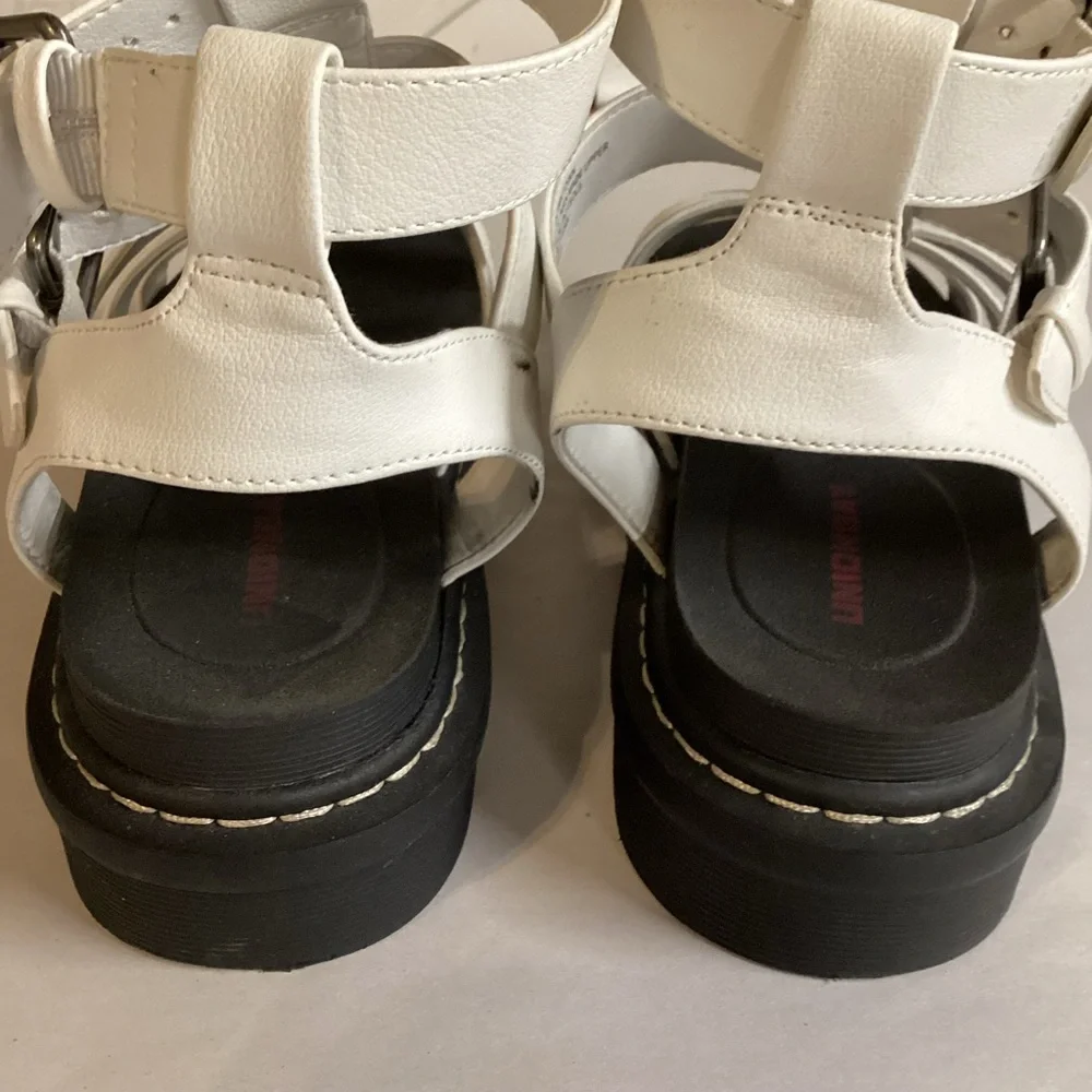 UNIONBAY Downtown Gladiator Platform Chunky Sandals 90’s Y2K Inspired